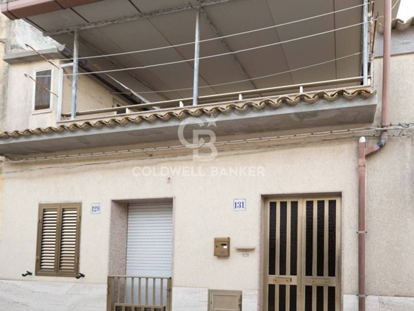 casa indipendente in vendita a Modica in zona Modica Alta