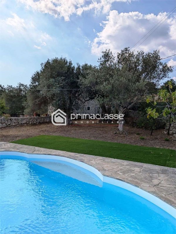 casa indipendente in vendita a Modica in zona Frigintini