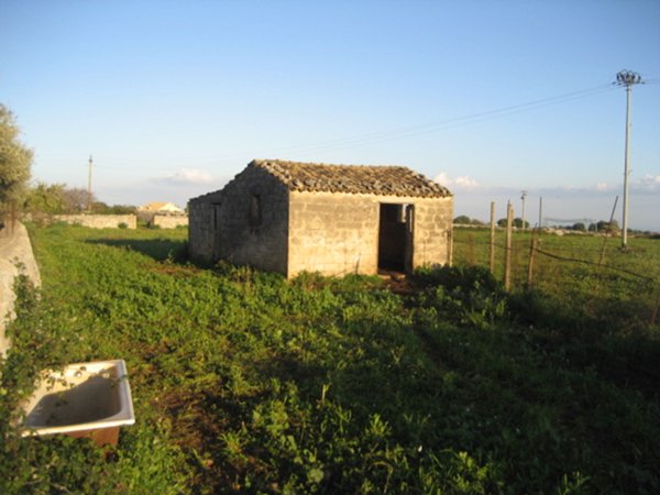 casa indipendente in vendita a Modica