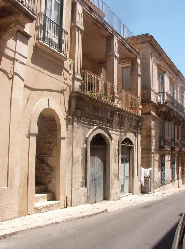 appartamento in vendita a Modica in zona Modica Bassa