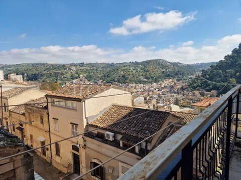 appartamento in vendita a Modica in zona Modica Bassa