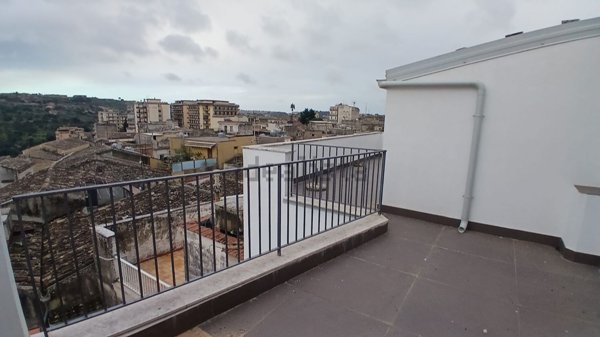 appartamento in vendita a Modica in zona Modica Alta