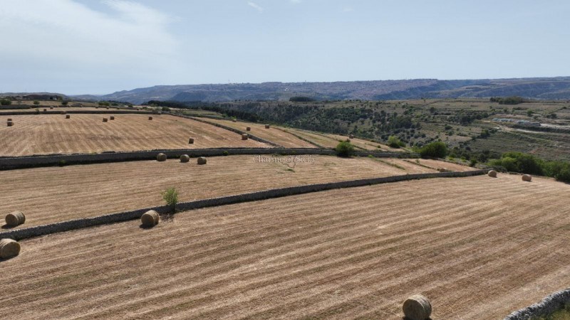 casa indipendente in vendita a Modica