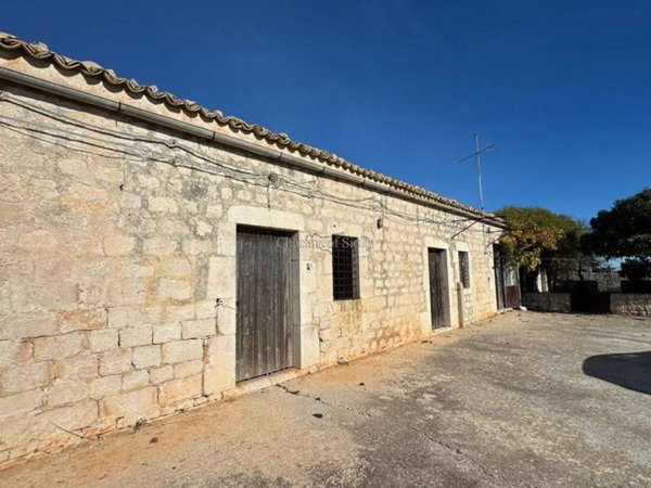 casa indipendente in vendita a Modica in zona Zappulla