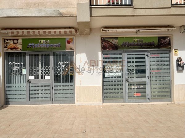 locale commerciale in vendita a Modica