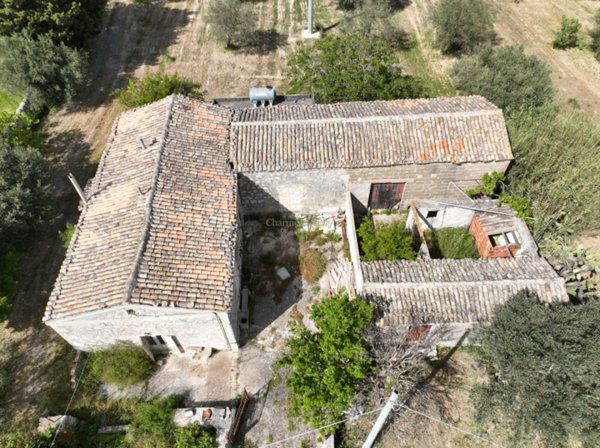 casa indipendente in vendita a Modica