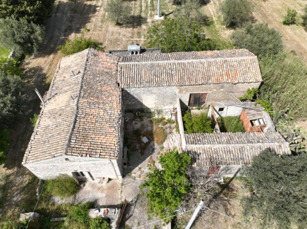 casa indipendente in vendita a Modica