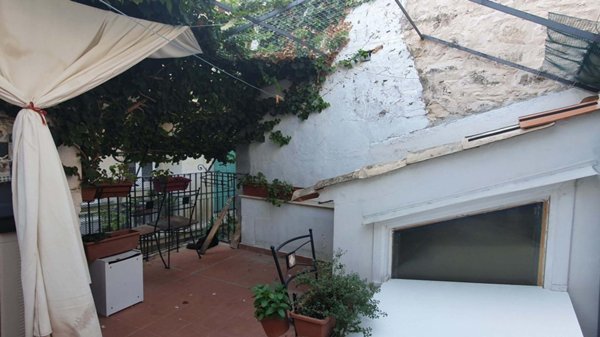 casa indipendente in vendita a Modica