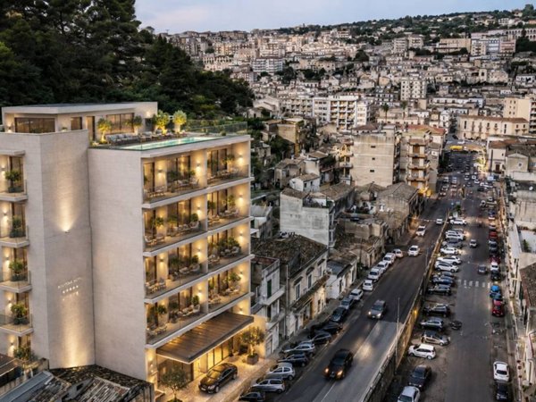 intera palazzina in vendita a Modica in zona Sacro Cuore