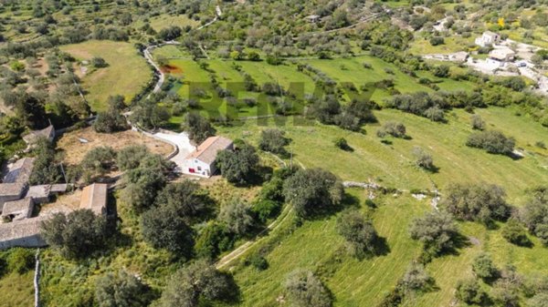 casa indipendente in vendita a Modica in zona Frigintini