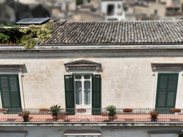 casa indipendente in vendita a Modica in zona Modica Bassa