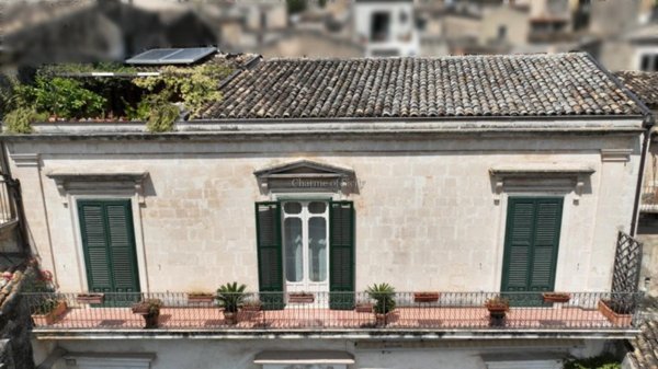 casa indipendente in vendita a Modica in zona Modica Bassa