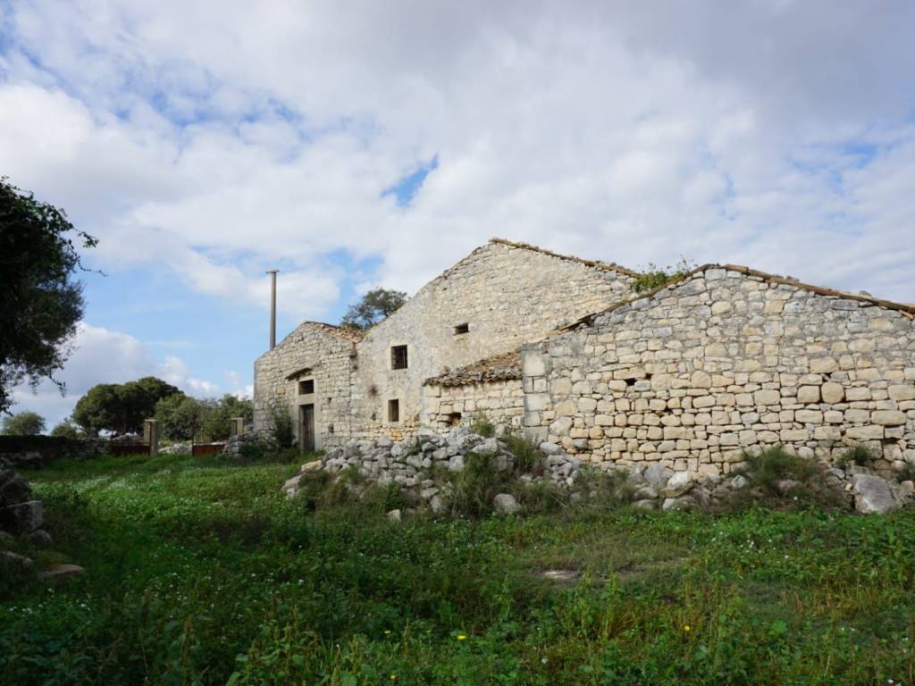 casa indipendente in vendita a Modica in zona Sacro Cuore