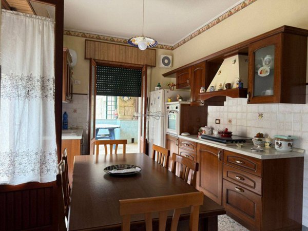 casa indipendente in vendita a Modica in zona Modica Bassa