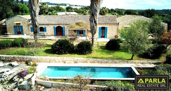 casa indipendente in vendita a Modica in zona Zappulla