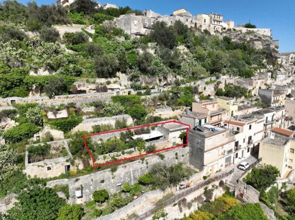 casa indipendente in vendita a Modica in zona Modica Alta