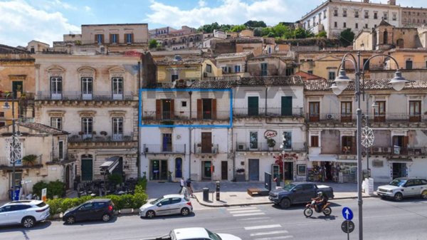 casa indipendente in vendita a Modica in zona Modica Bassa