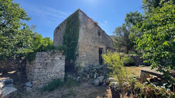 casa indipendente in vendita a Modica