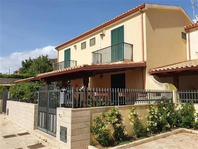 casa indipendente in vendita a Modica in zona Marina di Modica