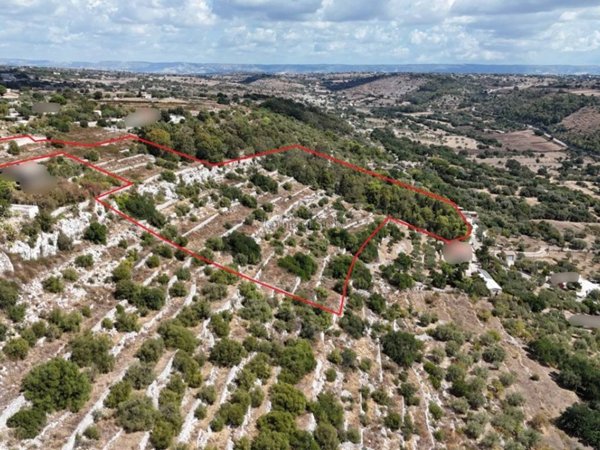 terreno edificabile in vendita a Modica in zona Modica Alta