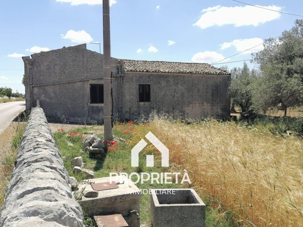 casa indipendente in vendita a Modica in zona Sacro Cuore
