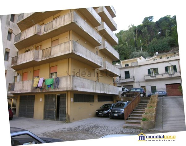 casa indipendente in vendita a Modica in zona Modica Bassa