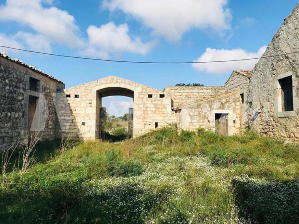 casa indipendente in vendita a Modica in zona Zappulla