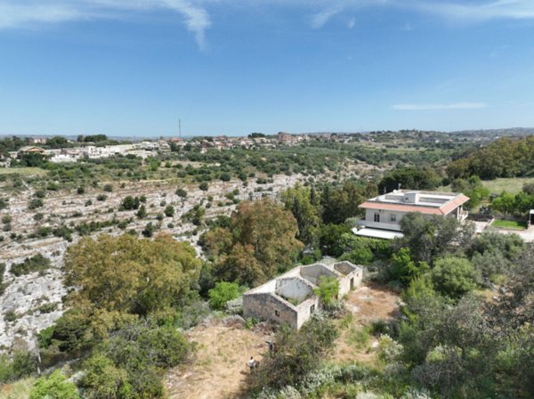 casa indipendente in vendita a Modica in zona Sacro Cuore