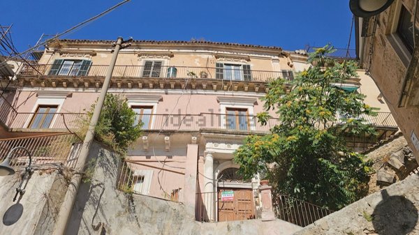 appartamento in vendita a Modica in zona Modica Bassa