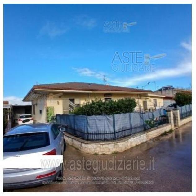 casa indipendente in vendita a Modica