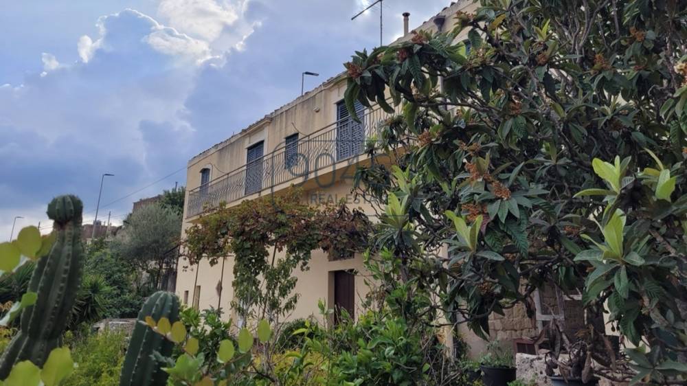 intera palazzina in vendita a Modica in zona Modica Bassa