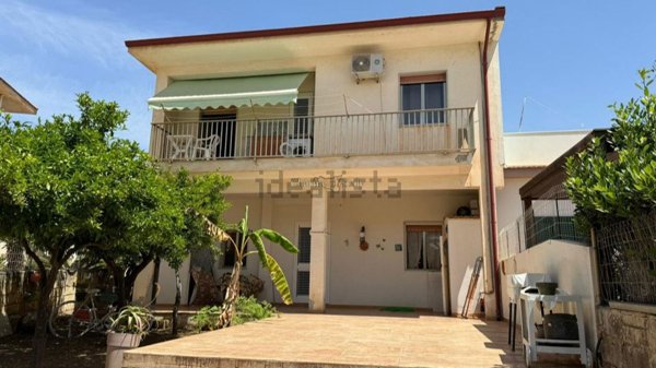 casa indipendente in vendita a Modica in zona Marina di Modica