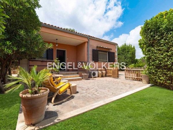casa indipendente in vendita a Modica