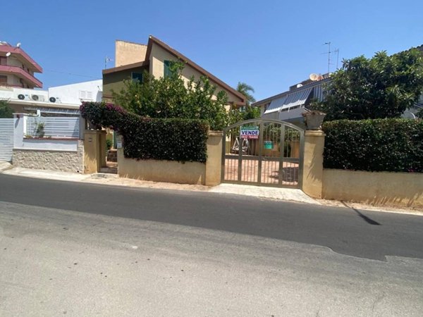 casa indipendente in vendita a Modica in zona Marina di Modica