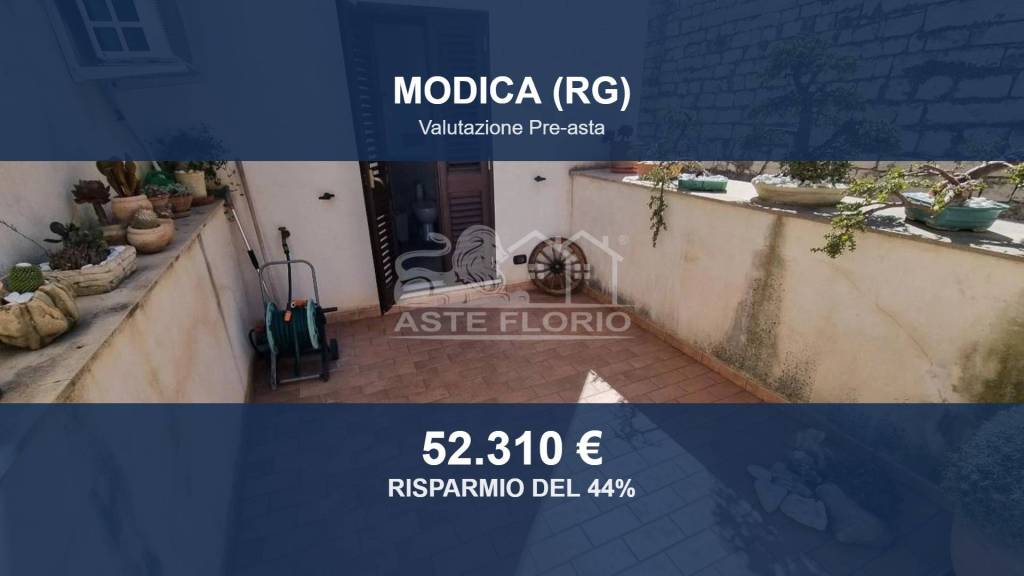 casa indipendente in vendita a Modica in zona Modica Bassa
