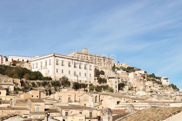 appartamento in vendita a Modica in zona Modica Bassa