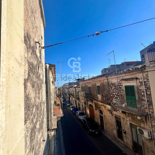 casa indipendente in vendita a Modica in zona Modica Alta