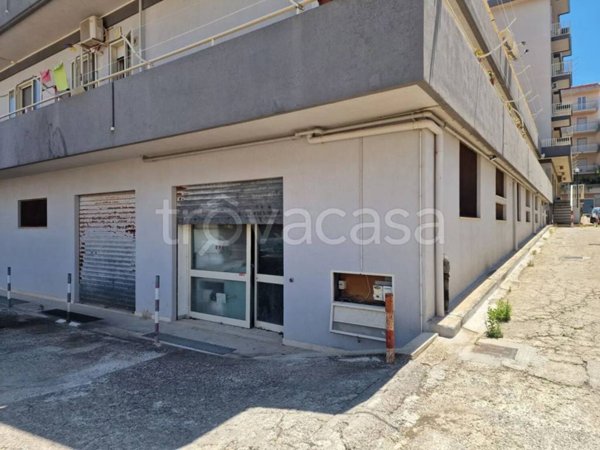 negozio in vendita a Modica in zona Sacro Cuore