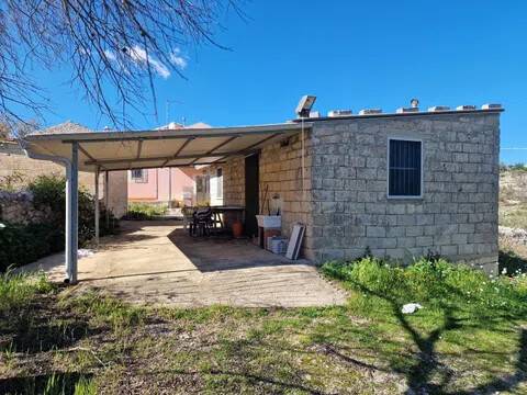 casa indipendente in vendita a Modica