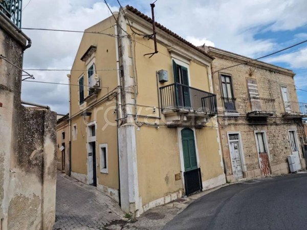 negozio in vendita a Modica in zona Modica Alta