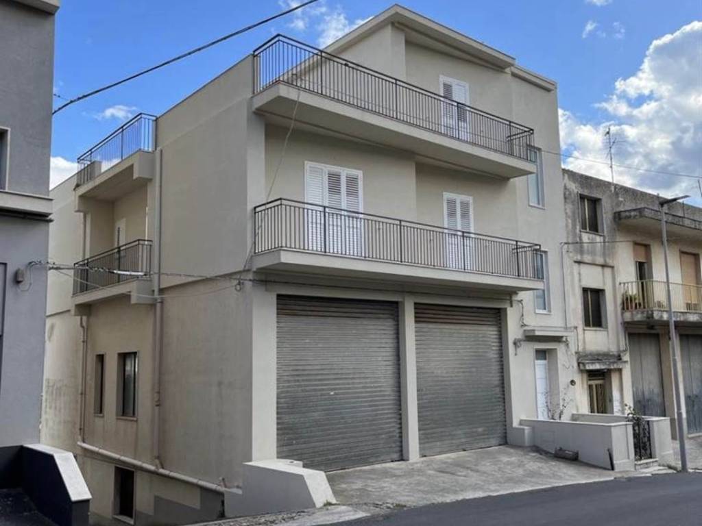 appartamento in vendita a Modica in zona Modica Alta