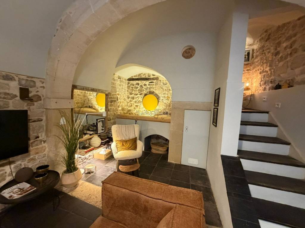 casa indipendente in vendita a Modica in zona Modica Bassa