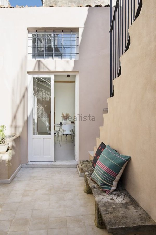 casa indipendente in vendita a Modica in zona Modica Bassa