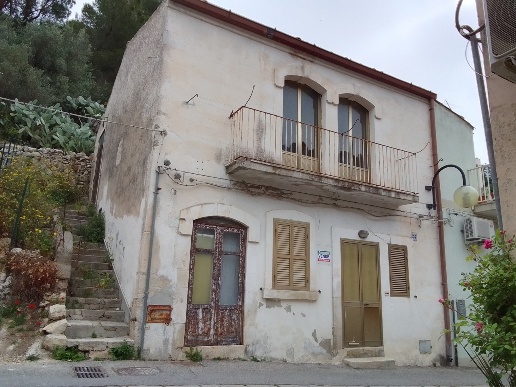 appartamento in vendita a Modica in zona Modica Alta