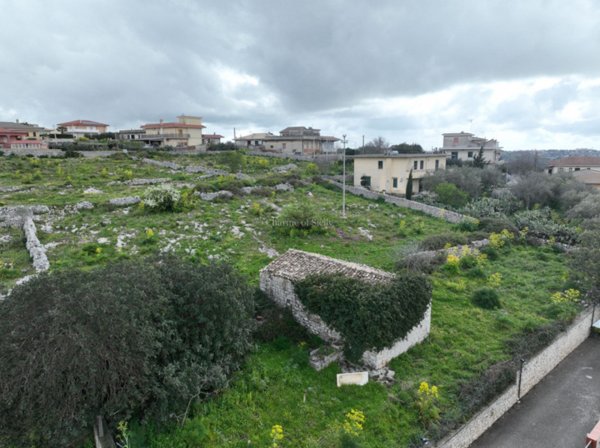 casa indipendente in vendita a Modica in zona Modica Alta