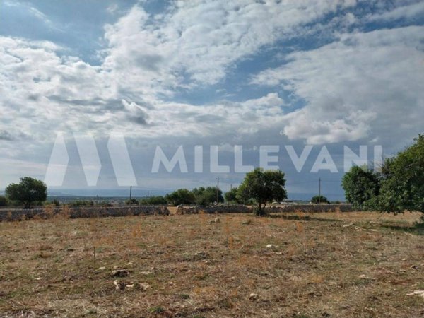 terreno edificabile in vendita a Modica