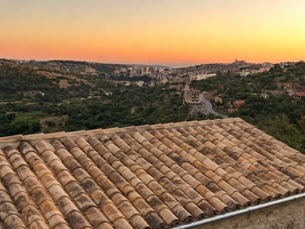 casa indipendente in vendita a Modica