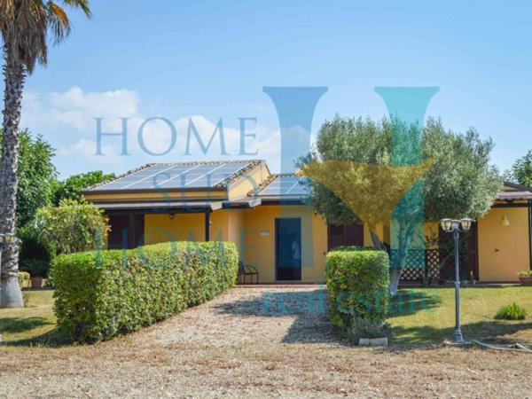 casa indipendente in vendita a Modica
