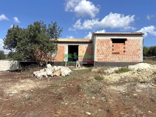 casa indipendente in vendita a Modica
