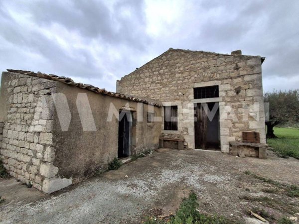casa indipendente in vendita a Modica in zona Frigintini
